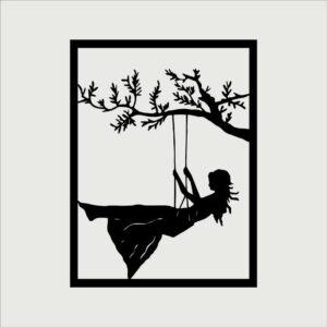 Dziewczyna na huśtawce