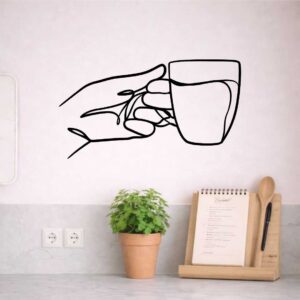 obraz ażurowy filiżanka herbaty w dłoni czarny dekoracja na ścianę do jadalni kuchni